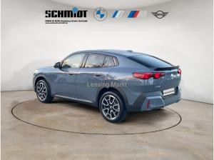 BMW X2 sDrive20d Premium Paket Panorama 19Zoll