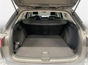 Volkswagen Golf VIII Variant 1.5 TSI DSG Life Goal 360 ACC