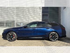BMW i5 40 Tour/M-Paket/AHK/Pano/Memory/360°/Bowers&Wilkins