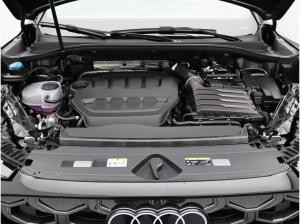 Audi Q3 S-Line TFSI quattro S-tronic / Tech plus, LED
