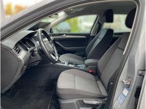 Volkswagen Passat Variant Conceptline 1.5TSI DSG/ Navi, LED