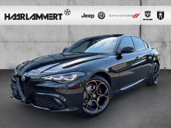 Alfa Romeo Giulia Intensa Q4 2.0 PDC+KAMERA+CARPLAY+LEDER