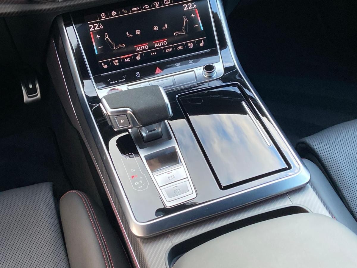 Audi RS Q8 TFSI q. *Laserlicht*HuD*AHK*Assistenz*Air*