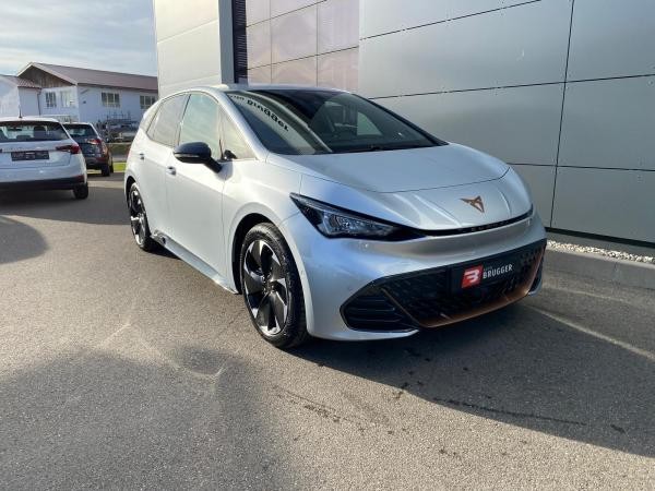 Cupra Born 58 kWh LED RFK ACC NAVI CarPlay