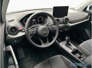 Audi Q2 35 TFSI S tronic Smartphone Interface Parken