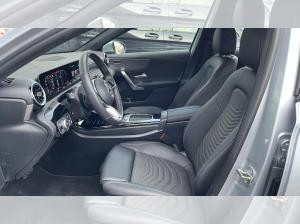Mercedes-Benz A 180 Benzin Progr.Advanced+Kamera+CarPlay+Lenkr.Hz.+