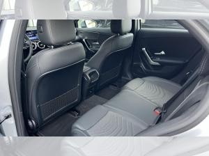 Mercedes-Benz A 180 Benzin Progr.Advanced+Kamera+CarPlay+Lenkr.Hz.+