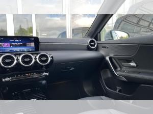 Mercedes-Benz A 180 Benzin Progr.Advanced+Kamera+CarPlay+Lenkr.Hz.+