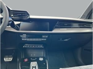 Audi RS3 Sportback 2.5 TFSI quattro HUD+PANO+NAVI+LEDER+MATRIX-LED