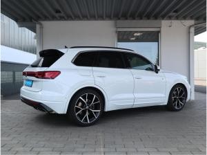 Volkswagen Touareg R-Line 3.0 V6 TSI (340 PS) DSG*4Motion*PANO*AHK*LUFT*360°*STHZG*