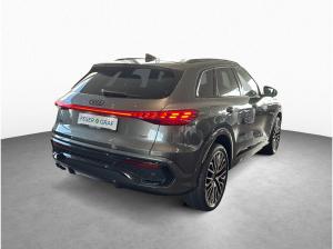 Audi Q5 TDI qu. S tr. *TECH PLUS*AHK*PANO*