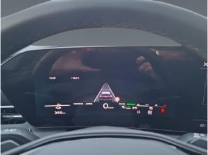 Audi Q6 e-tron TECH LED+ PANO KAM. ACC