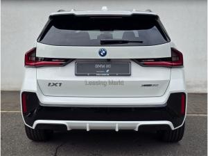 BMW iX1 xDrive30 Navi Tempom.aktiv Panoramadach Bluetooth PDC