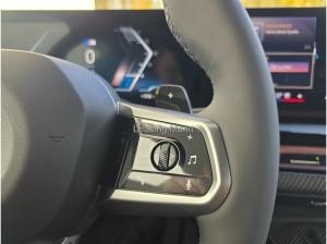 BMW 550 550e xDrive Touring Navi Tempom.aktiv Panoramadach Bluetooth PDC MP3 Schn.