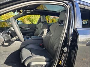 BMW 550 550e xDrive Touring Navi Tempom.aktiv Panoramadach Bluetooth PDC MP3 Schn.