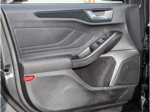 Ford Focus Turnier ST-Line X 155PS Aut. FAP Winter Parking Styling