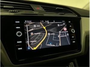 Volkswagen Touran 2.0 TDI MOVE CarPlay ACC Navi Virt