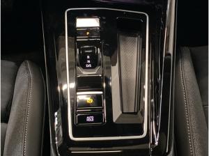 Volkswagen Golf VIII 1.5 eHybrid DSG Style KLIMA LED NAVI A