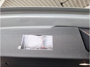 Volvo V60 Kombi Recharge Plug-In Hybrid AWD Plus Dark