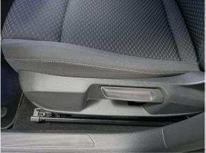 Volkswagen Golf VIII 1.5 eTSI Lim. Active ACC LED Navi Virt