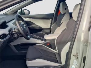 Skoda Elroq 60 63 kWh WPumpe AHK MATRIX Navi