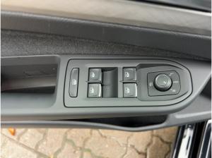 Volkswagen Golf VIII Variant 1.0 eTSI DSG Life ACC/NAVI/LED