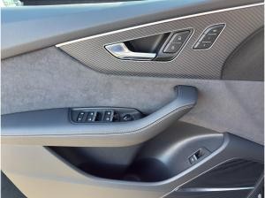 Audi Q8 SUV S line business TDI qu. tiptr. Laser PANO