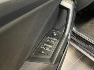 Volkswagen T-Roc Life 1.0 TSI 85kW - Discover Media Lane Assist Park Assist LM Kamera SHZ DAB+ Digital Cockpit MFL