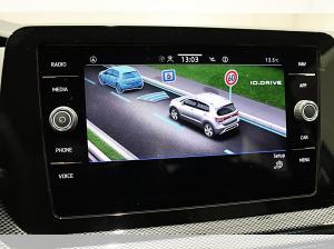 Volkswagen T-Cross Life 1.0 TSI ACC LED PDC FREISP. Anschlussgarantie