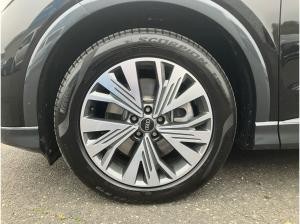 Audi Q4 e-tron advanced 55 quattro / MMI-Navi+, LED