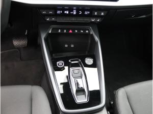 Audi A3 Sportback advanced 35TDI S-tronic / Navi, RFK