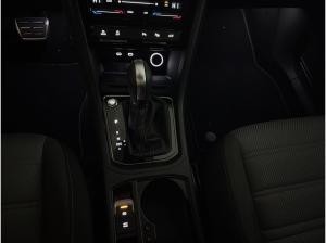 Volkswagen Touran 1.5 TSI DSG Highline 7-Sitzer AHK Pano