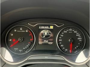 Audi Q2 35 TFSI S-tronic / MMI-Navi+, LED, RFK, ACC