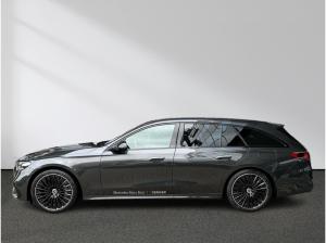 Mercedes-Benz E 300 de T AMG Digital-Light Distronic Pano AHK