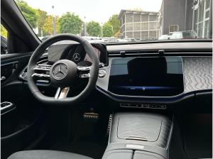 Mercedes-Benz E 220 d T AMG DigitalLight Panorama 360°-K. AHK