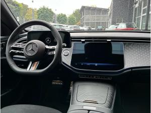 Mercedes-Benz E 300 de T AMG Digital-Light Distronic Pano AHK
