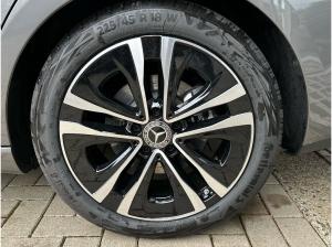 Mercedes-Benz CLA 200 d SB Progressive Multibeam Pano AHK 360°