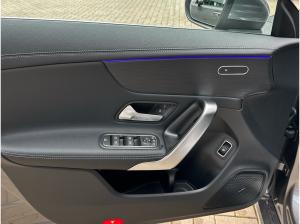 Mercedes-Benz CLA 200 d SB Progressive Multibeam Pano AHK 360°