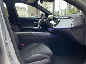 Mercedes-Benz E 200 d T AMG Distronic Digital-Light Pano AHK