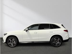 Mercedes-Benz GLC 300 de 4M AMG Distronic Digital-Light AHK