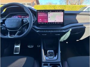 Skoda Octavia Combi 2.0 TSI 195 kW RS, AHK, Panorama-Schiebedach elektrisch