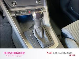 Audi Q3 S line 35 TDI AHK LED virtual cockpit Navi 19''