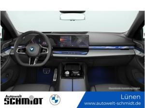 BMW i5 eDrive40 Touring M Sportpaket Pro Panorama
