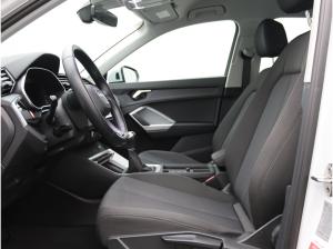 Audi Q3 35 TFSI / MMI-Navi plus, Connect, AHK, RFK