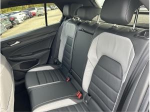 Volkswagen Golf GTE 1.5 l eHybrid OPF / ACC