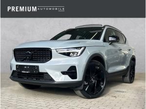 Volvo XC40 Plus Black Edition 2WD Pano 360° Mild-Hybrid Benziner