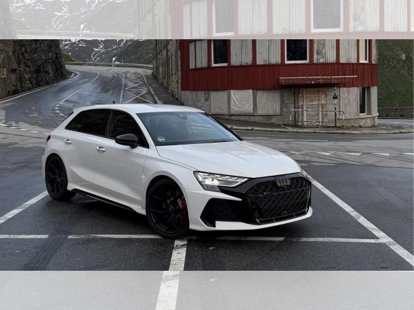 Audi RS3 Sportback Facelift 2.5 Quattro