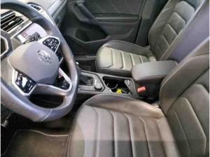 Volkswagen Tiguan R-Line 2.0 TDI 4M DSG / Pano, Matrix, AHK