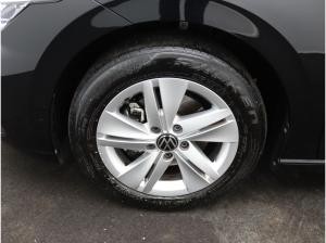 Volkswagen Golf Life VIII 2.0 TDI DSG / Navi, App, LED, ACC