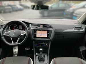 Volkswagen Tiguan Urban Sport 1.5 TSI DSG / Navi, App, LED